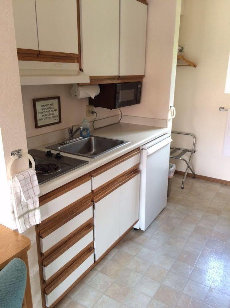 Mini Golden Inns Motel Hungry Horse 외부 사진